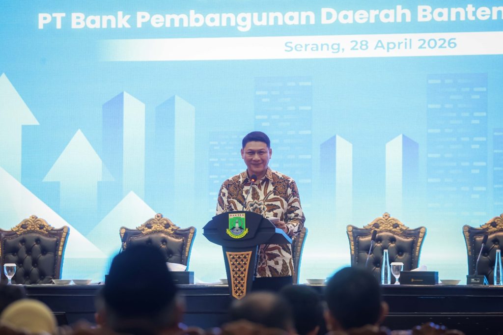 Sekretaris Daerah Banten Deden Apriandi di RUPST Bank Banten
