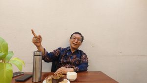 Anggota Pansel PT PCM Saeful Bahri menjelaskan alasan penggunaan tim psikologi yang dipimpin dosen UI dalam seleksi komisaris independen.