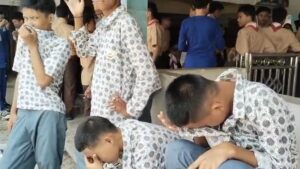 Siswa SMK Madinatul Hadid Cilegon terpapar gas air mata saat latihan dalmas Polres Cilegon